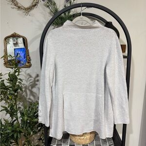 Habitat Women's Turtleneck Sweater size medium